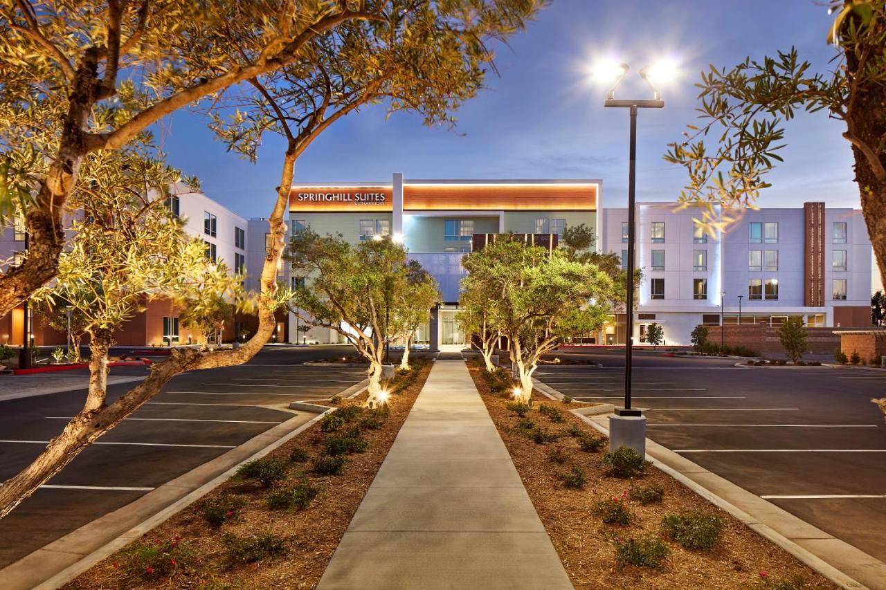 Springhill Suites By Marriott Los Angeles Дауни Екстериор снимка